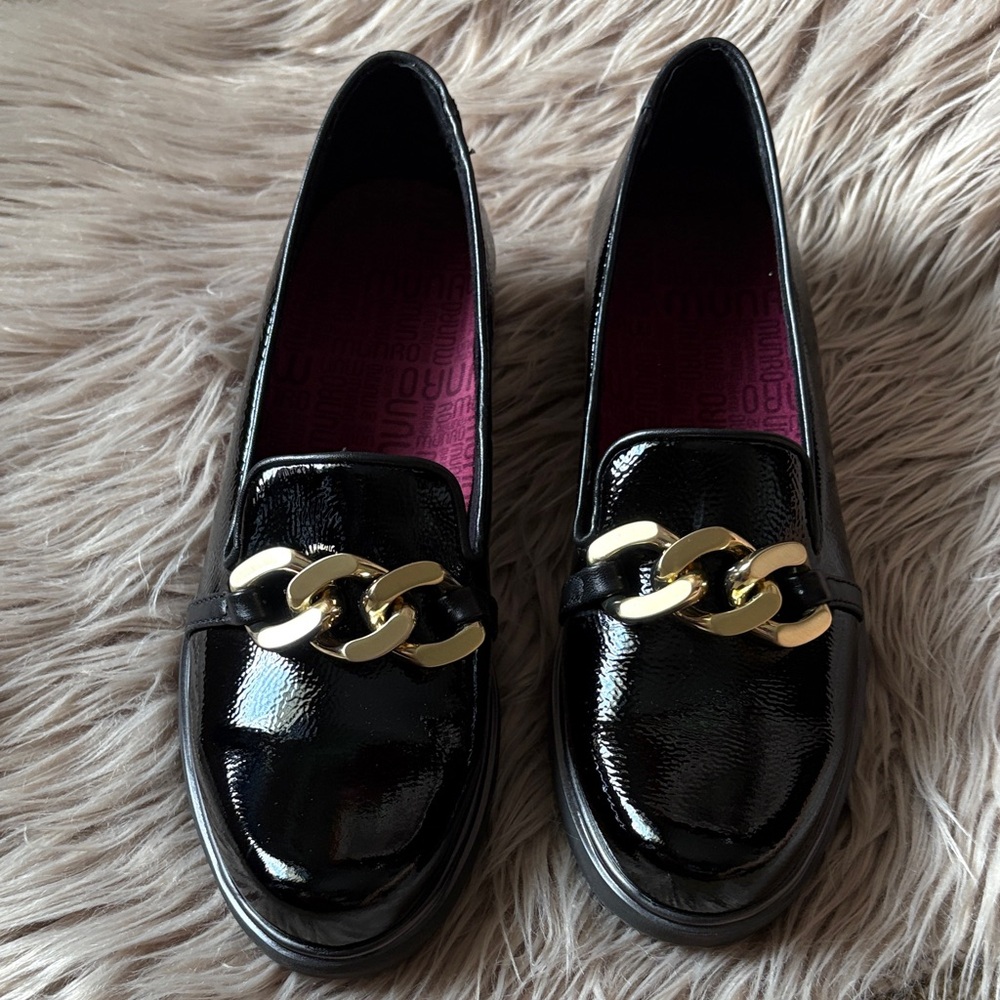 Munro Black Patent Leather Loafers with Gold Chain Accent